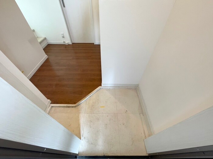 物件内観写真17　(玄関)