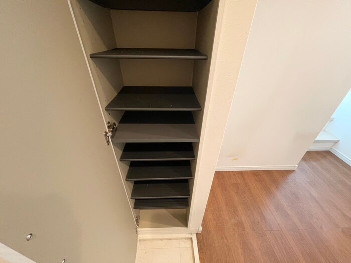 物件内観写真19　(靴箱)