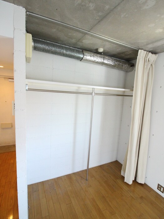 物件内観写真16　(収納)