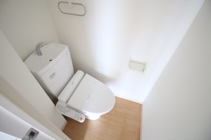 物件内観写真14　(トイレ)