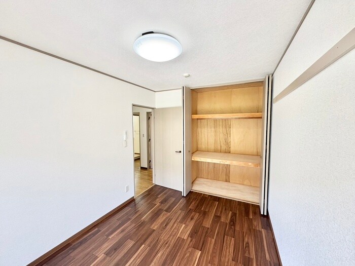 物件内観写真15　(居室)