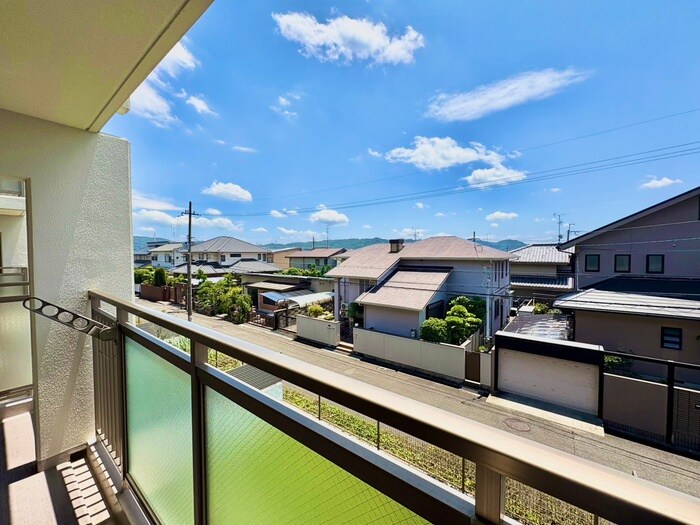 物件内観写真20　(室内からの展望)