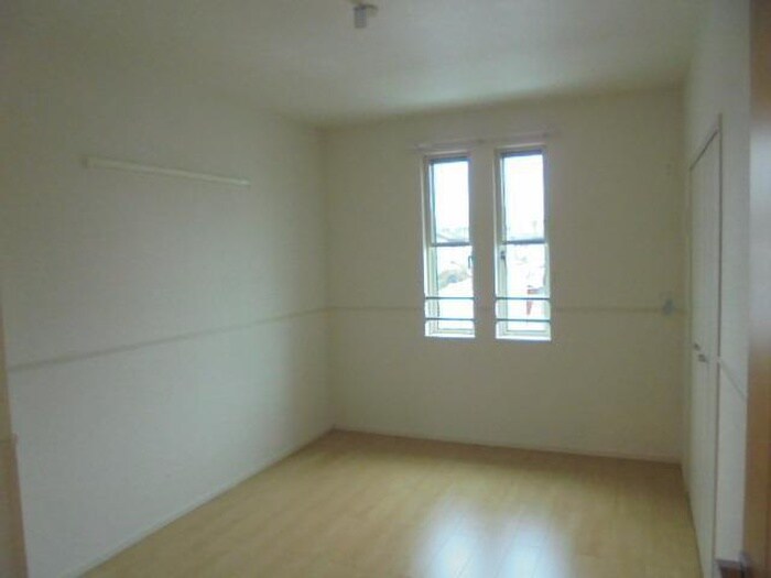 物件内観写真11　(居室)