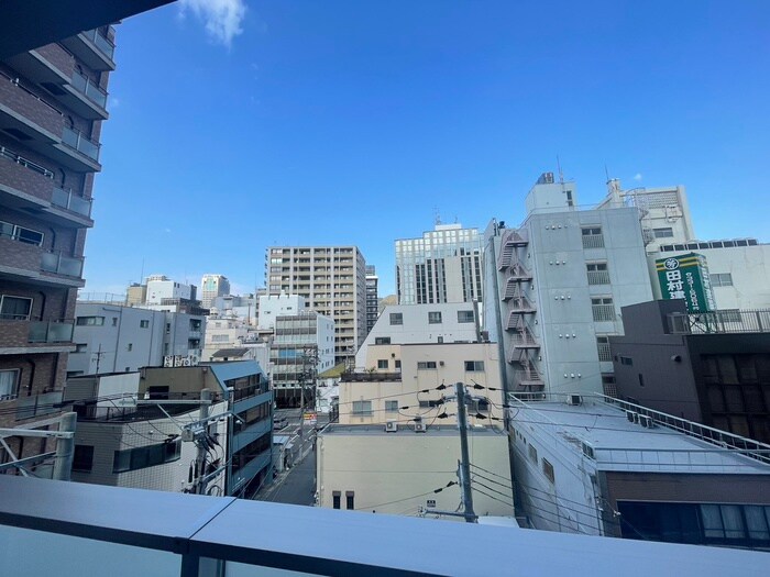 物件内観写真15　(室内からの展望)