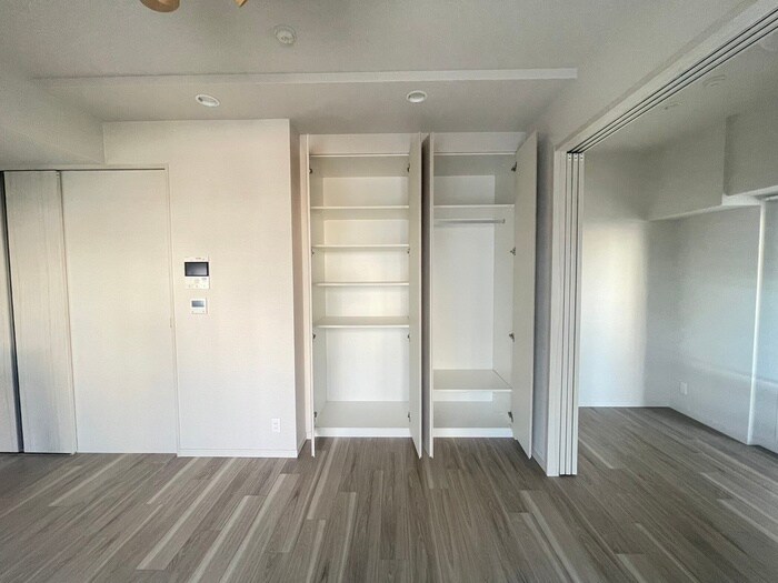 物件内観写真21　(収納)