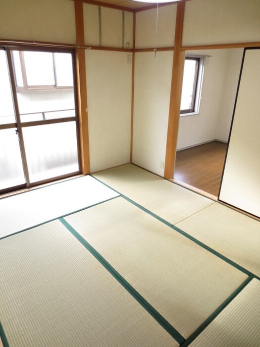 物件内観写真6　(居室)