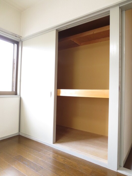 物件内観写真10　(収納)