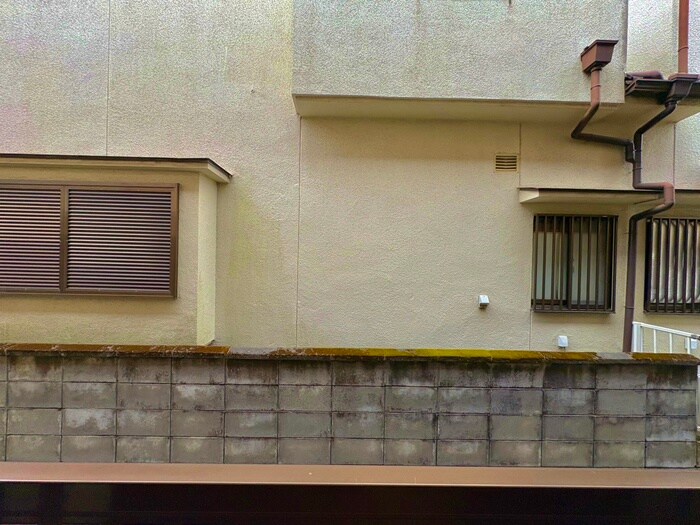 物件内観写真18　(室内からの展望)