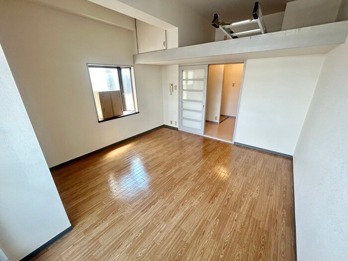 物件内観写真7　(居室)