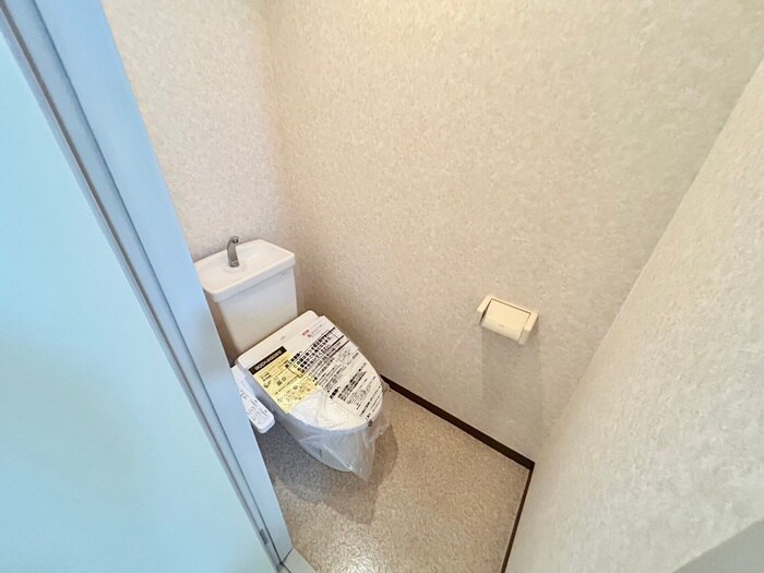 物件内観写真11　(トイレ)