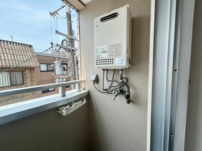 物件内観写真12　(洗濯機置場)