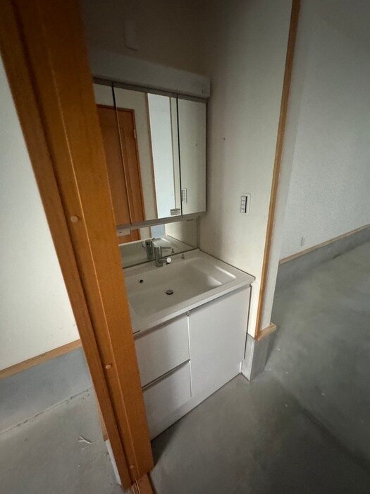 物件内観写真14　(洗面)