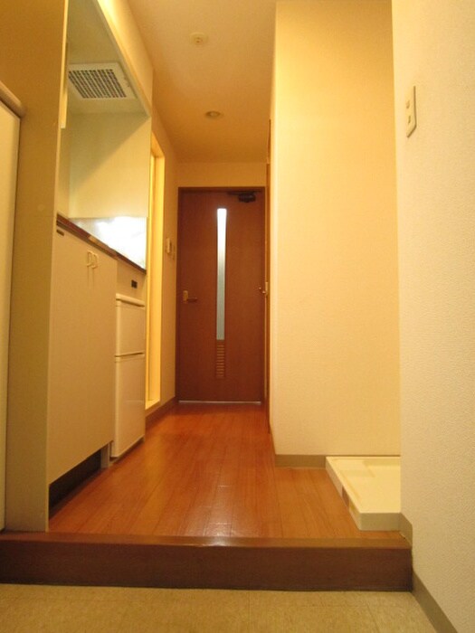 物件内観写真14　(玄関)
