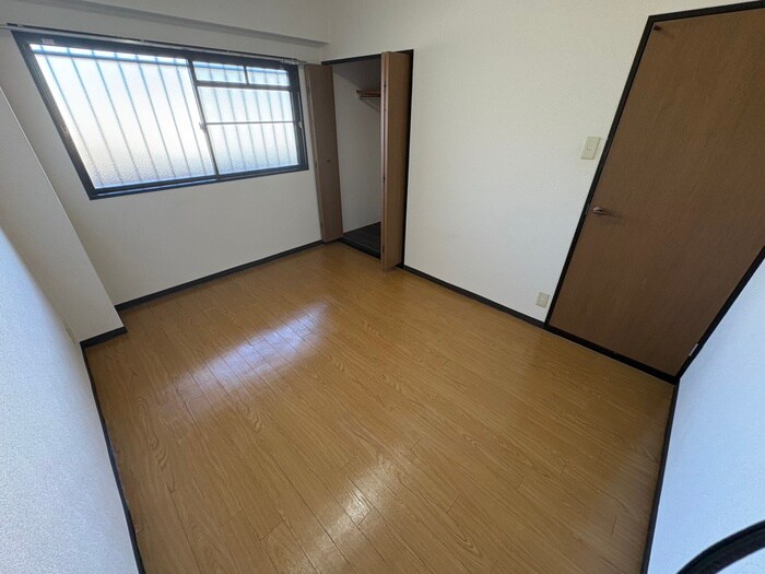 物件内観写真18　(居室)