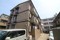 グリ－ンコ－ト初芝Ｃ棟の外観写真