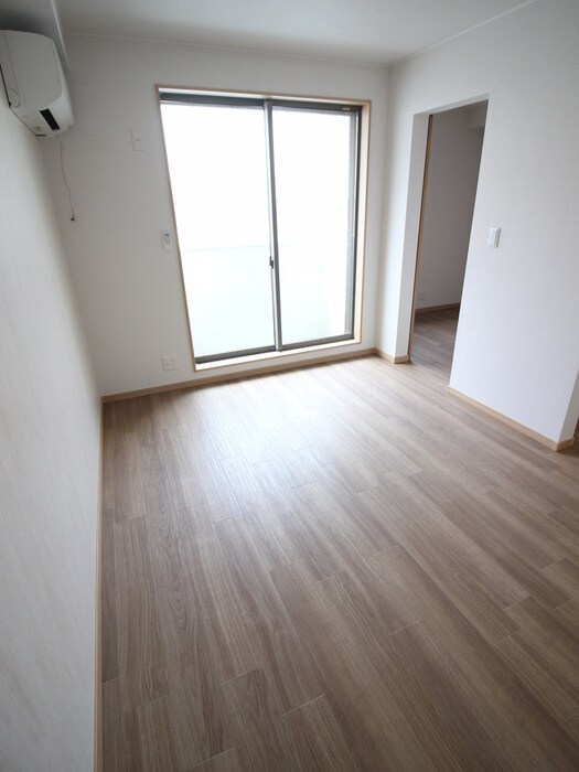 物件内観写真14　(居室)