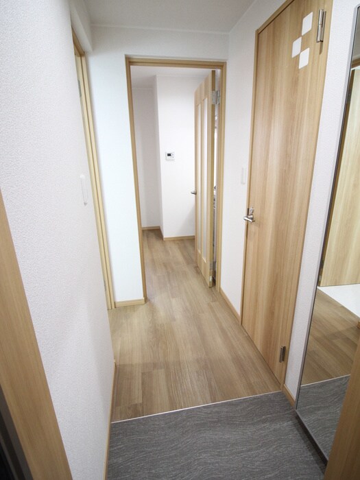 物件内観写真17　(廊下)