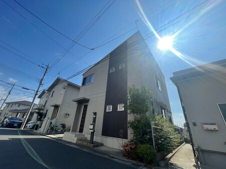 大阪狭山市東野西戸建外観写真