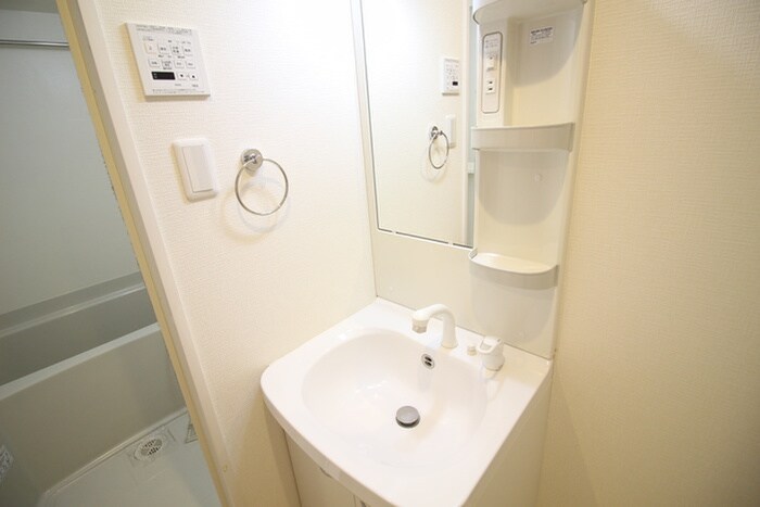 物件内観写真9　(洗面)