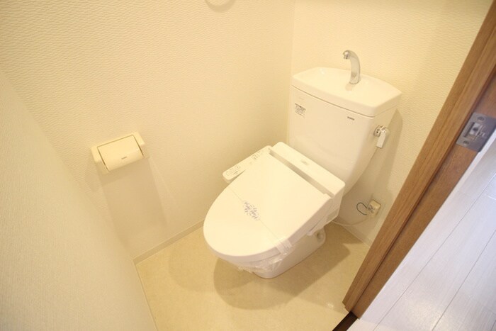 物件内観写真11　(トイレ)