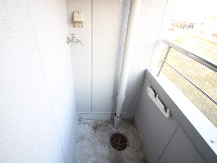 物件内観写真9　(洗濯機置場)
