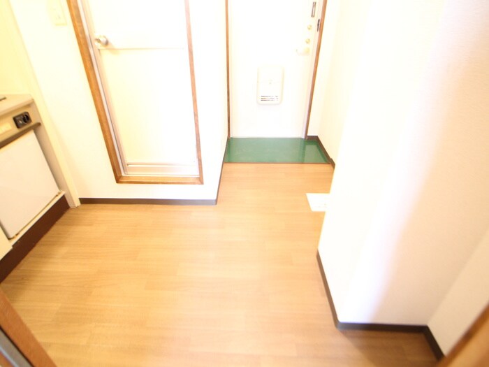 物件内観写真14　(廊下)