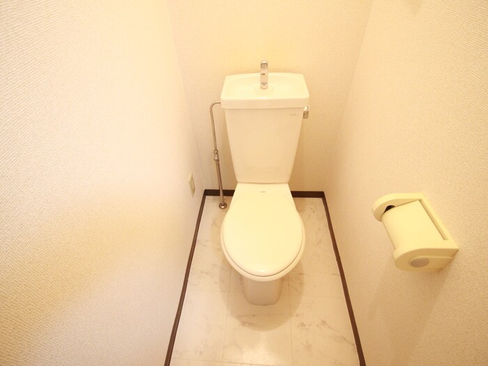 物件内観写真14　(トイレ)