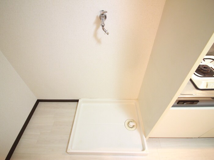 物件内観写真15　(洗濯機置場)