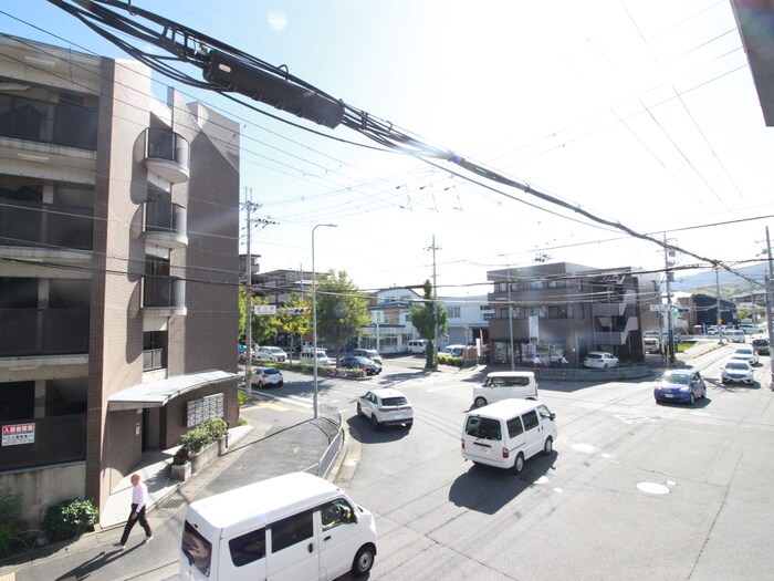 物件内観写真18　(室内からの展望)