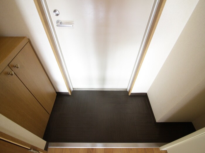 物件内観写真19　(玄関)