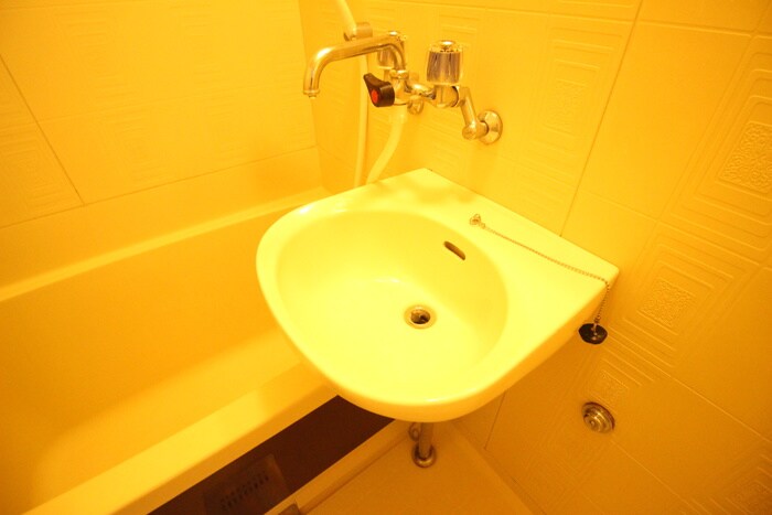 物件内観写真8　(洗面)