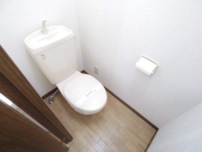 物件内観写真16　(トイレ)