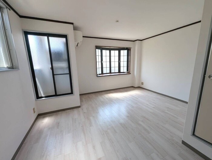 物件内観写真10　(居室)