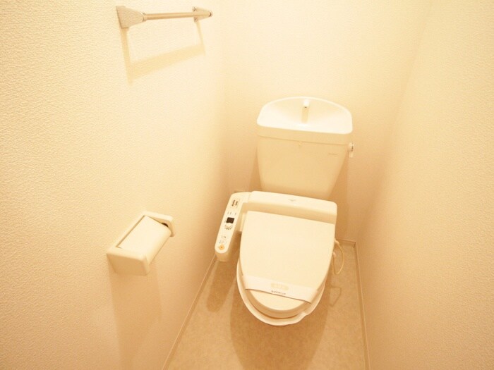 物件内観写真14　(トイレ)