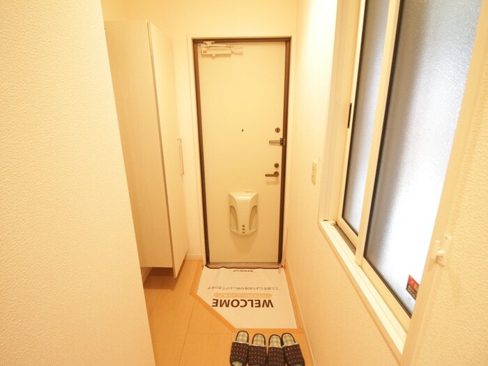 物件内観写真19　(玄関)