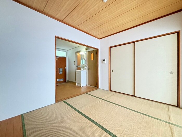 物件内観写真8　(居室)