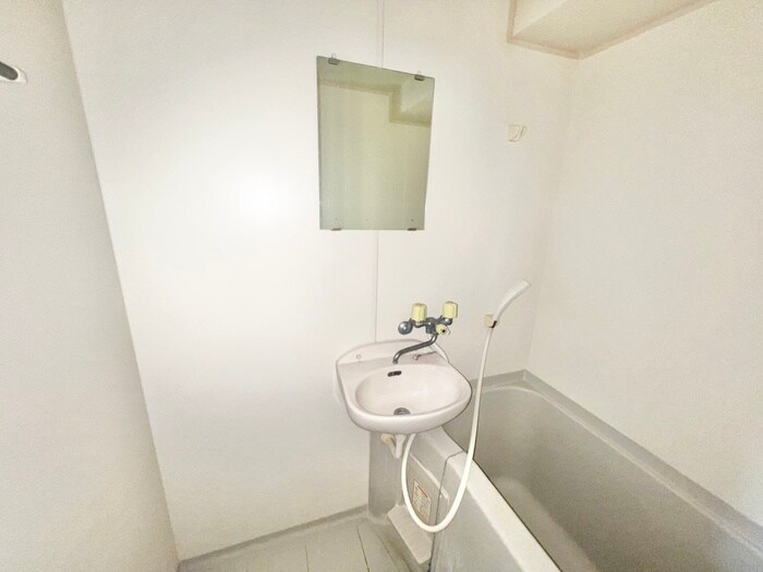 物件内観写真10　(洗面)