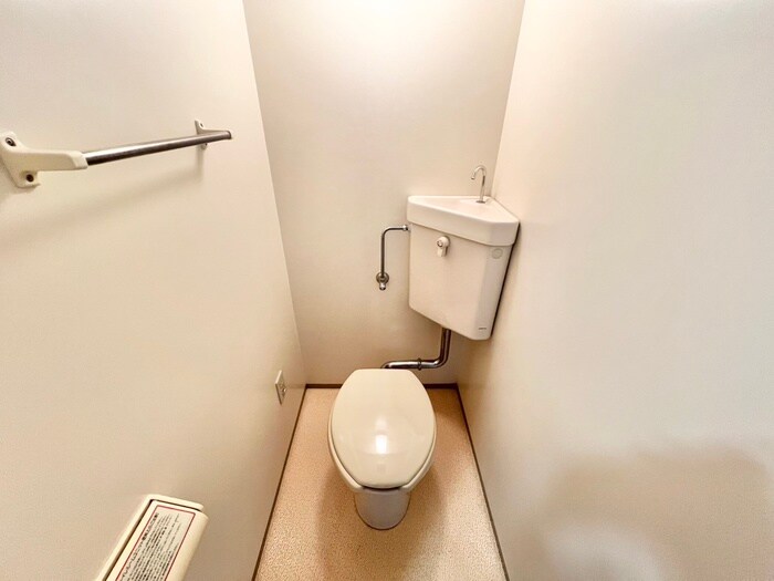 物件内観写真12　(トイレ)