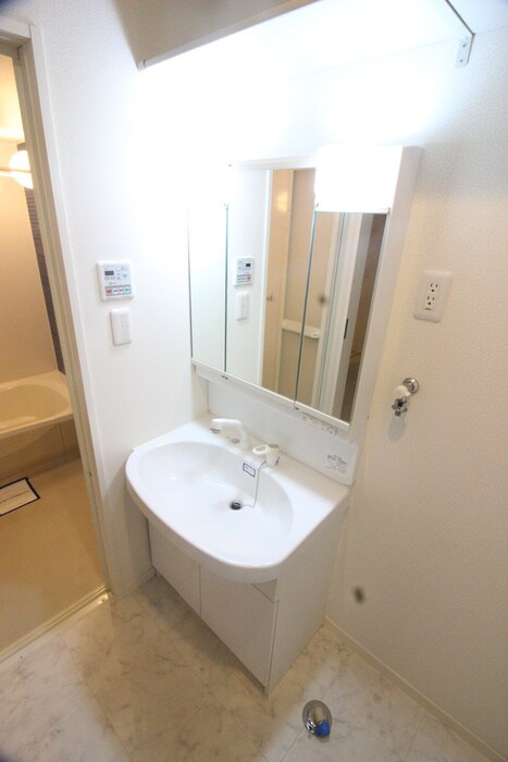 物件内観写真12　(洗面)