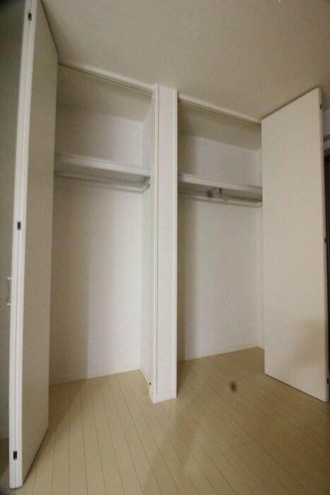 物件内観写真13　(収納)