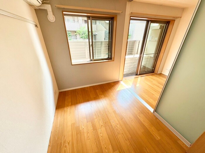 物件内観写真18　(居室)