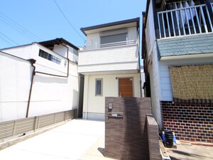 中田出井町戸建賃貸外観写真