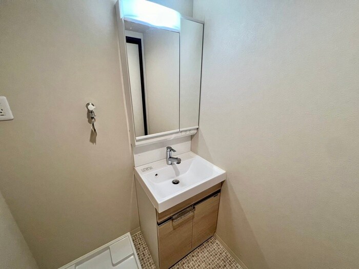 物件内観写真8　(洗面)