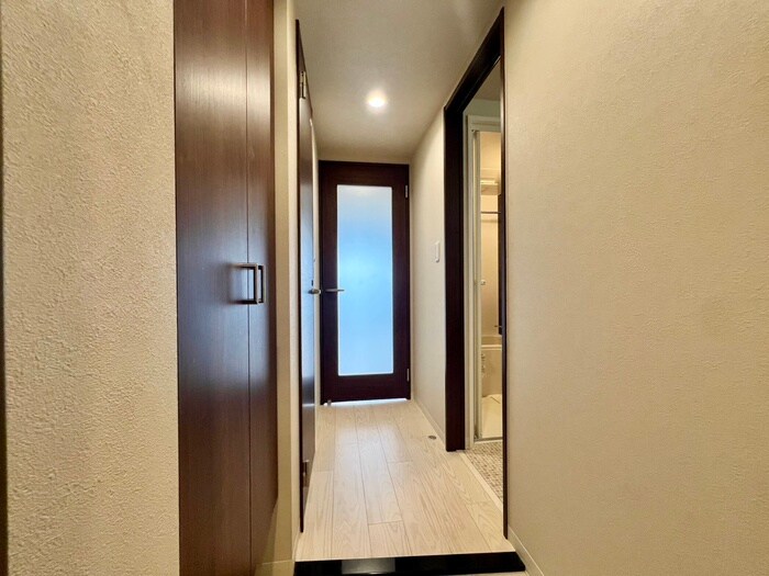 物件内観写真13　(廊下)