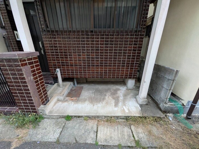 物件外観写真6　(駐輪場)