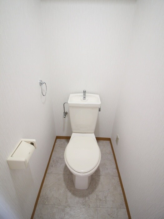 物件内観写真13　(トイレ)