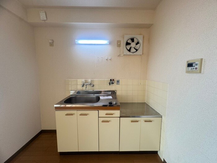 物件内観写真8　(キッチン)