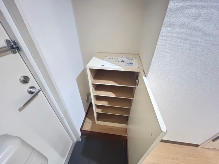 物件内観写真18　(靴箱)