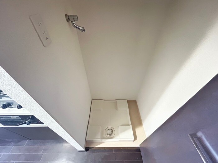 物件内観写真10　(洗濯機置場)