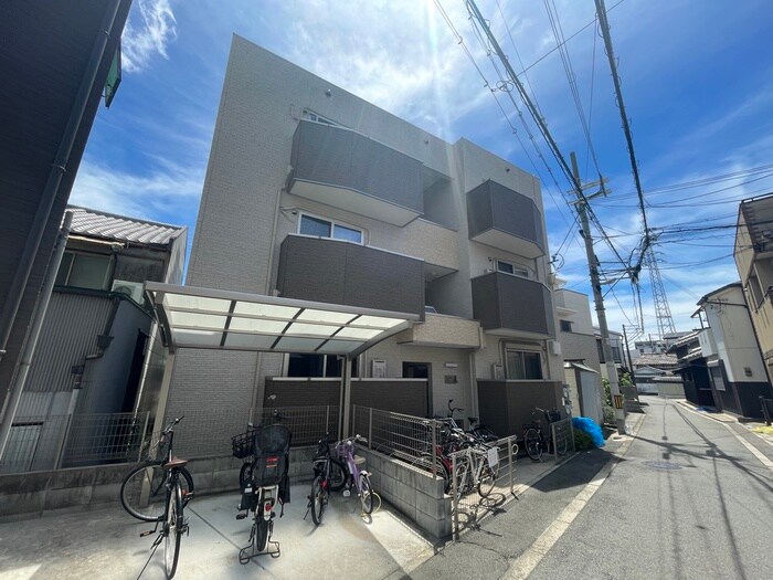 物件外観写真1　(外観写真)